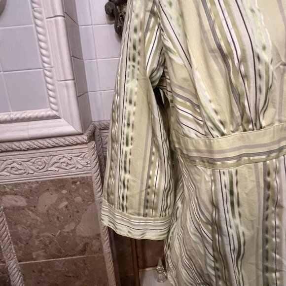 Jessi L. Size 1X. Green Stripe Cotton Blend. 3/4 Sleeve. Side Zipper. B4 - Picture 5 of 9